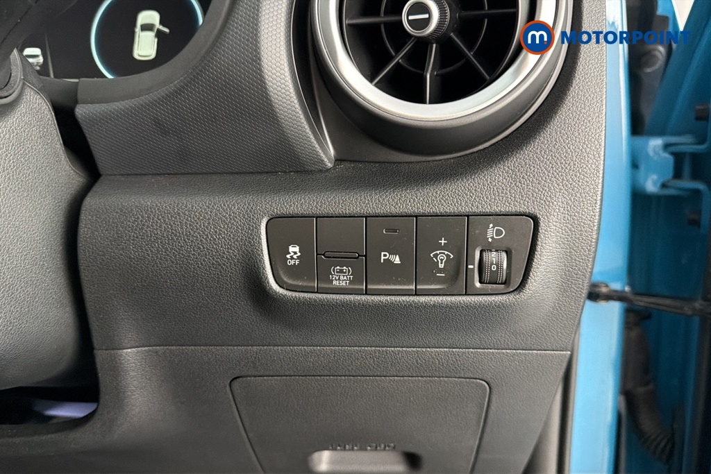 Hyundai Kona Premium Automatic Petrol-Electric Hybrid SUV - Stock Number (1666852) - 11th supplementary image