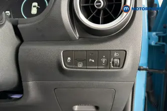 Hyundai Kona Premium Automatic Petrol-Electric Hybrid SUV - Stock Number (1666852) - 11th supplementary image
