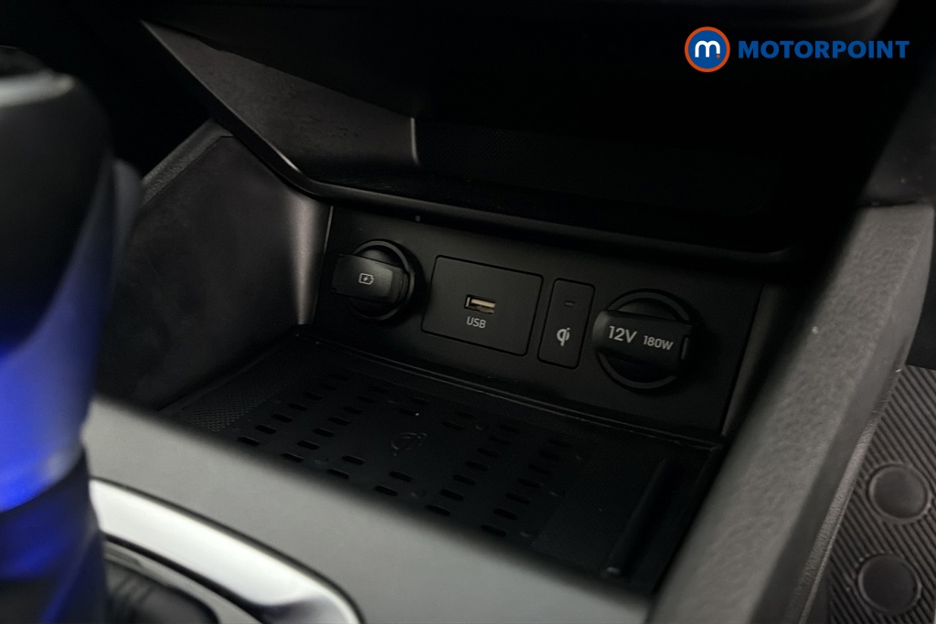 Hyundai Kona Premium Automatic Petrol-Electric Hybrid SUV - Stock Number (1666852) - 17th supplementary image