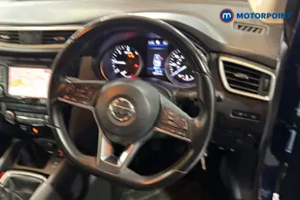 Nissan Qashqai Acenta Premium Manual Diesel SUV - Stock Number (1668727) - 2nd supplementary image