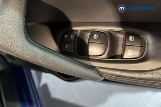 Nissan Qashqai Acenta Premium Manual Diesel SUV - Stock Number (1668727) - 19th supplementary image