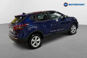 Nissan Qashqai Acenta Premium Manual Diesel SUV - Stock Number (1668727) - Passenger side rear corner