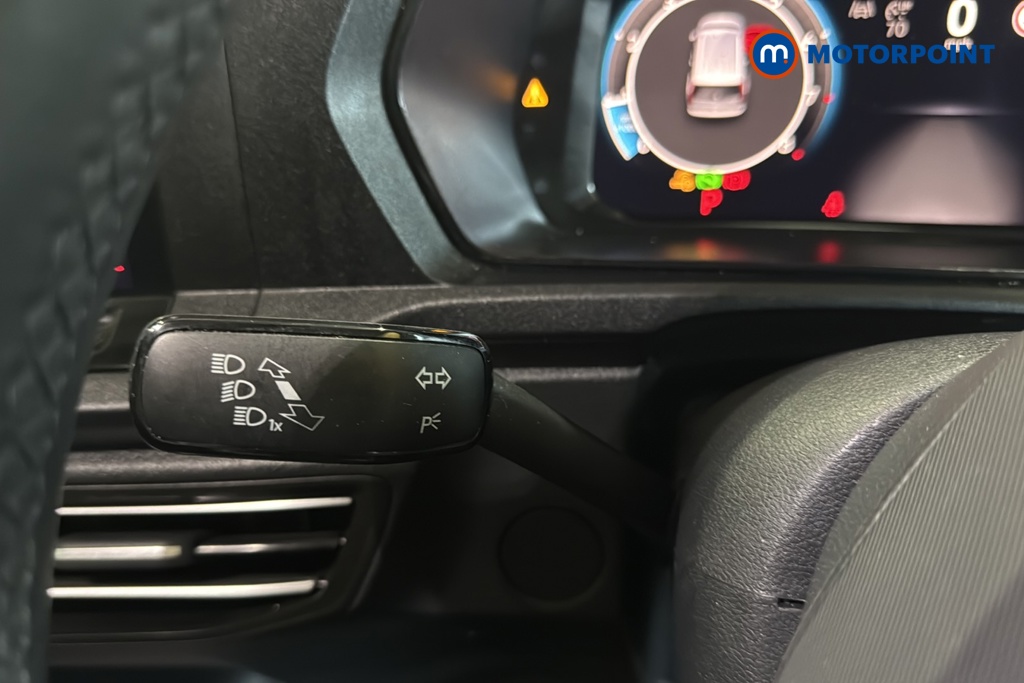 Volkswagen Caddy Maxi Life Automatic Petrol People Carrier - Stock Number (1673959) - 6th supplementary image