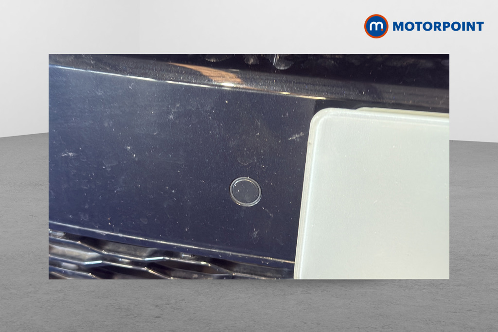 Volkswagen Caddy Maxi Life Automatic Petrol People Carrier - Stock Number (1673959) - Drivers side front corner