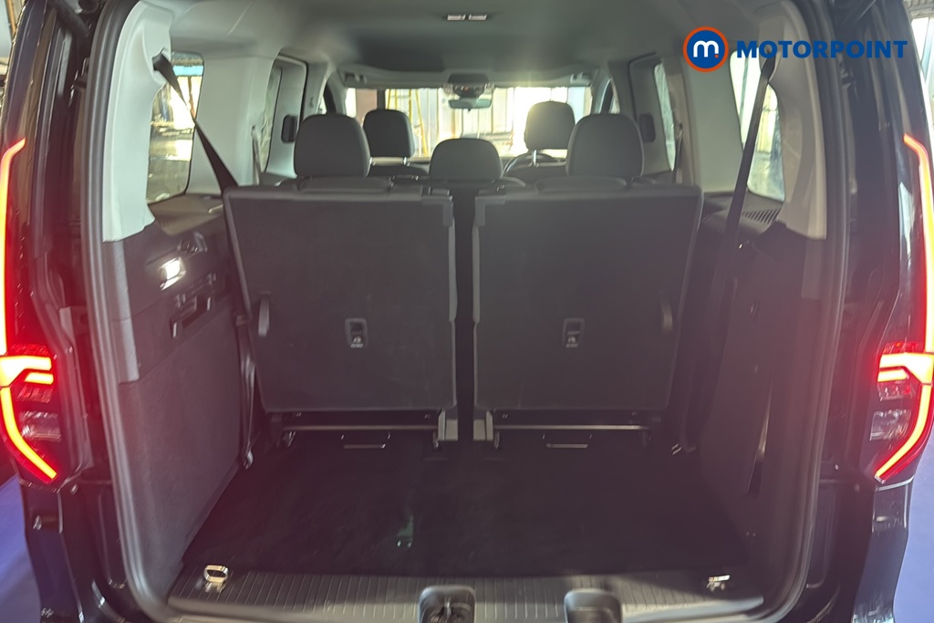 Volkswagen Caddy Maxi Life Automatic Petrol People Carrier - Stock Number (1673959) - 30th supplementary image
