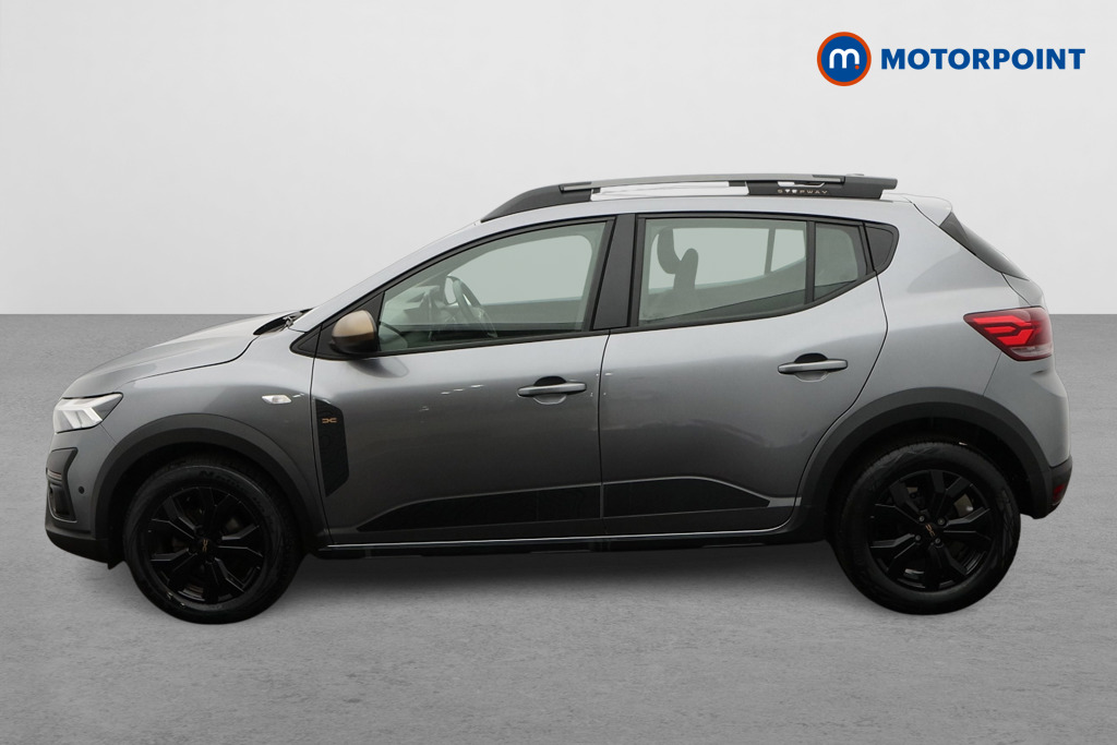 Dacia Sandero Stepway Extreme Manual Petrol Hatchback - Stock Number (1674729) - Passenger side