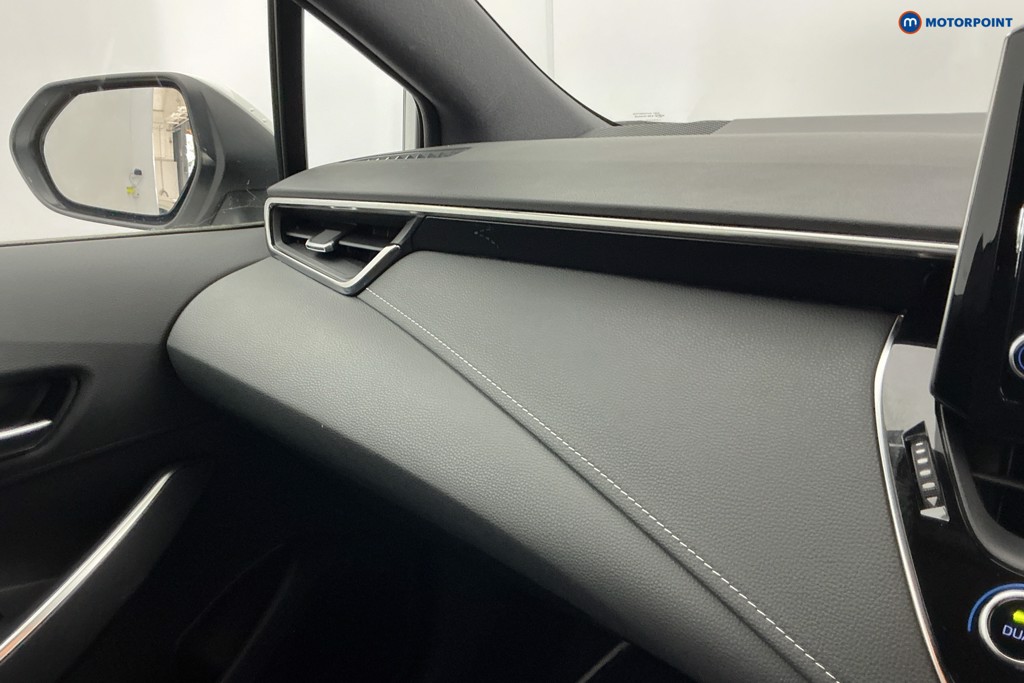 Toyota Corolla Icon Tech Automatic Petrol-Electric Hybrid Hatchback - Stock Number (1675717) - 19th supplementary image