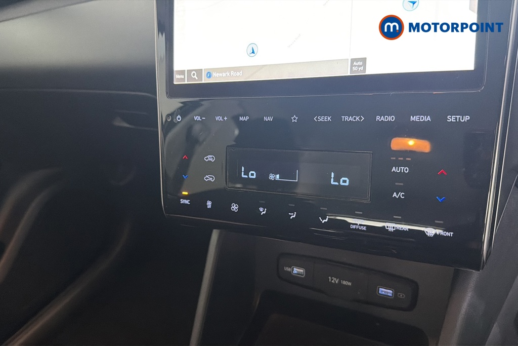Hyundai Tucson Se Connect Manual Petrol SUV - Stock Number (1676524) - 12th supplementary image