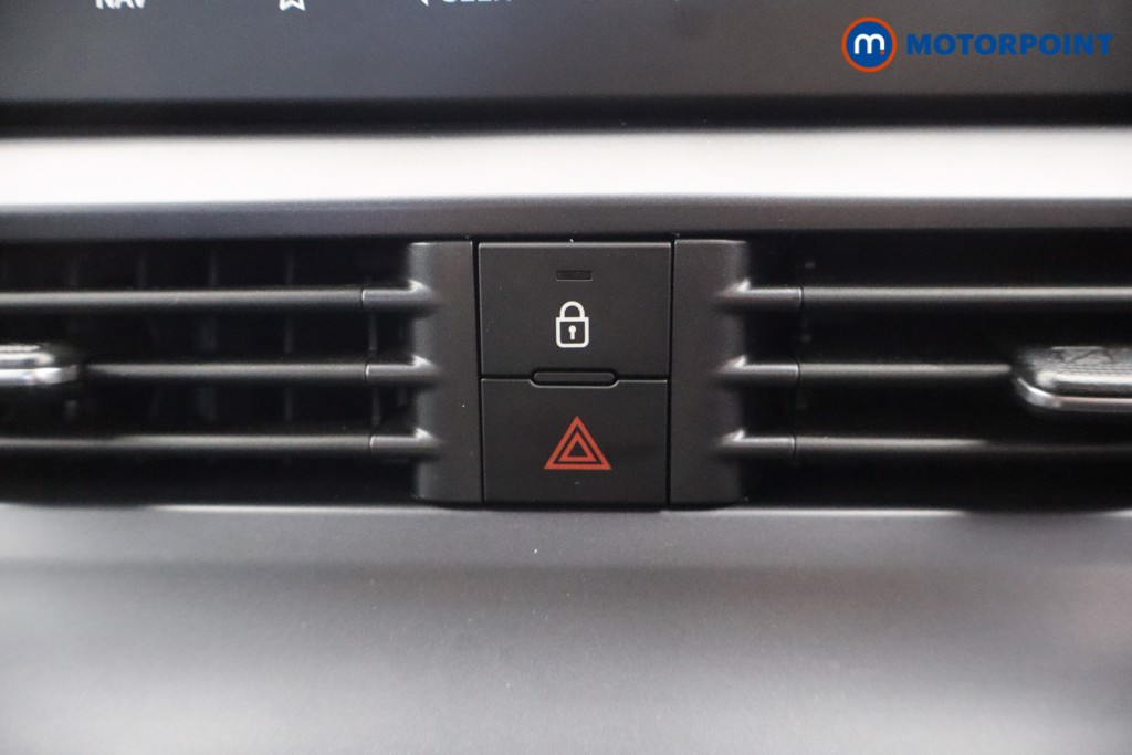 Hyundai I20 Tech Line Automatic Petrol Hatchback - Stock Number (1677451) - 25th supplementary image