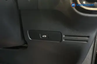 Volvo Xc40 Core Automatic Petrol SUV - Stock Number (1677644) - 11th supplementary image
