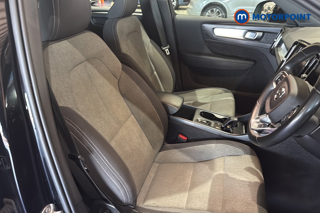 Volvo Xc40 Core Automatic Petrol SUV - Stock Number (1677644) - 22nd supplementary image