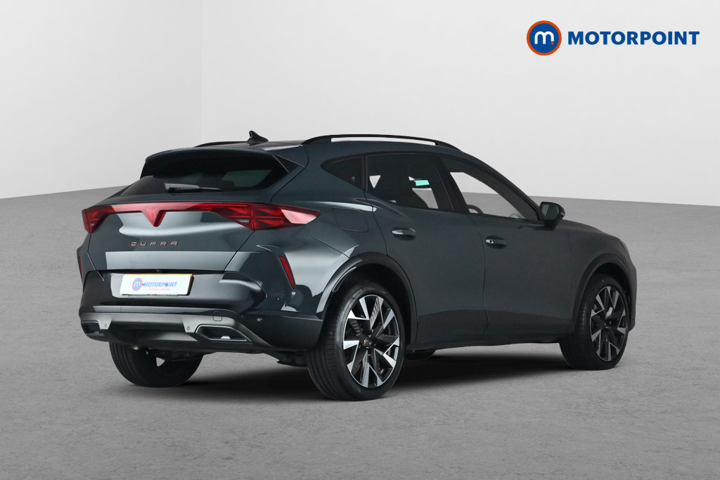 Volvo Xc40 Core Automatic Petrol SUV - Stock Number (1677644) - Passenger side rear corner