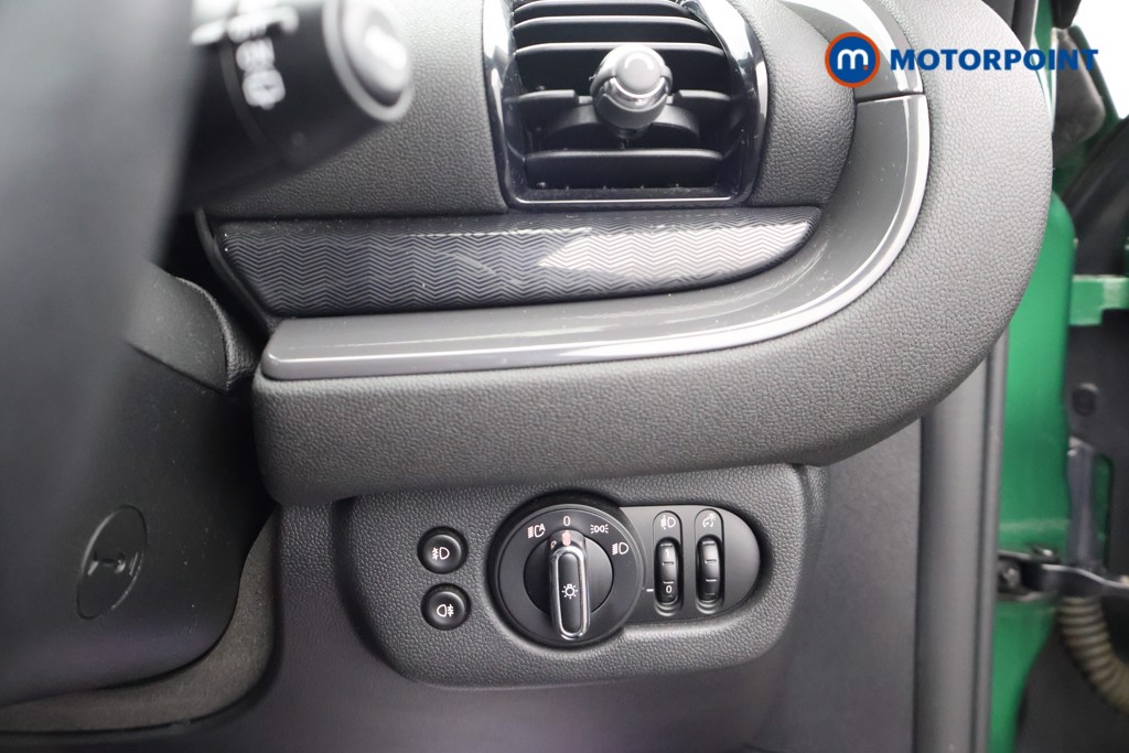 Mini Clubman Cooper Classic Automatic Petrol Estate - Stock Number (1678389) - 7th supplementary image