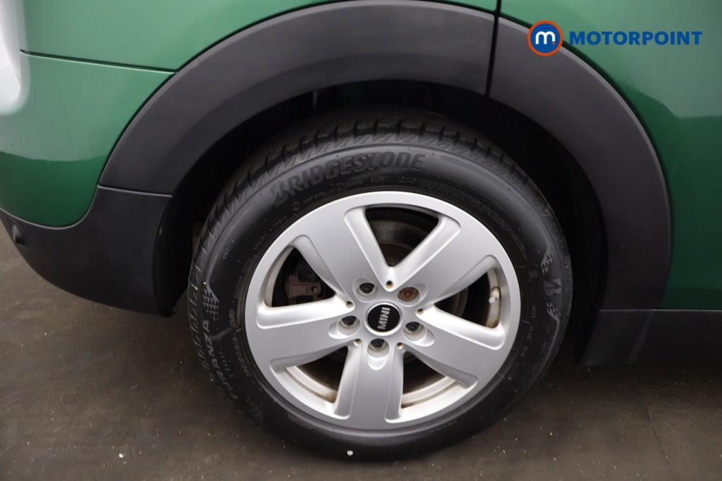 Mini Clubman Cooper Classic Automatic Petrol Estate - Stock Number (1678389) - 26th supplementary image