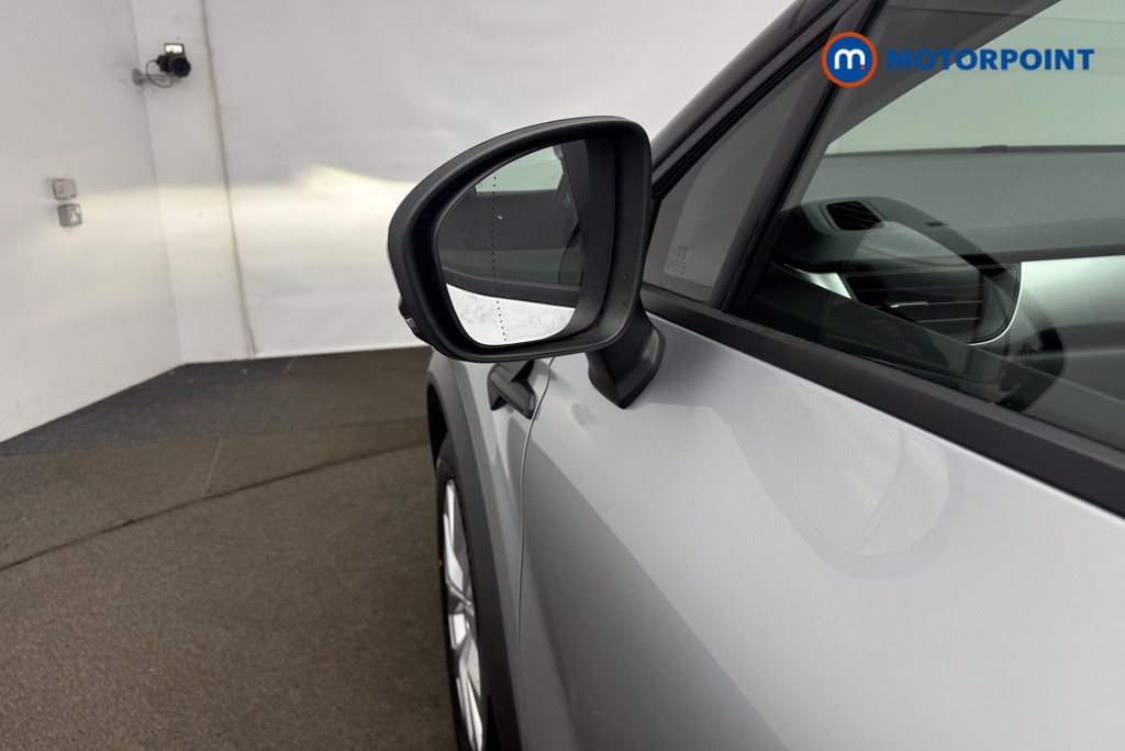 Renault Captur Iconic Manual Petrol SUV - Stock Number (1678396) - 29th supplementary image