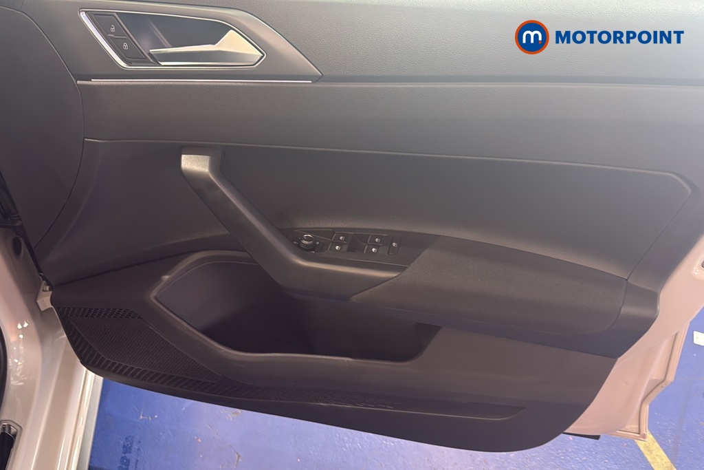 Volkswagen Polo R-Line Automatic Petrol Hatchback - Stock Number (1679062) - 18th supplementary image
