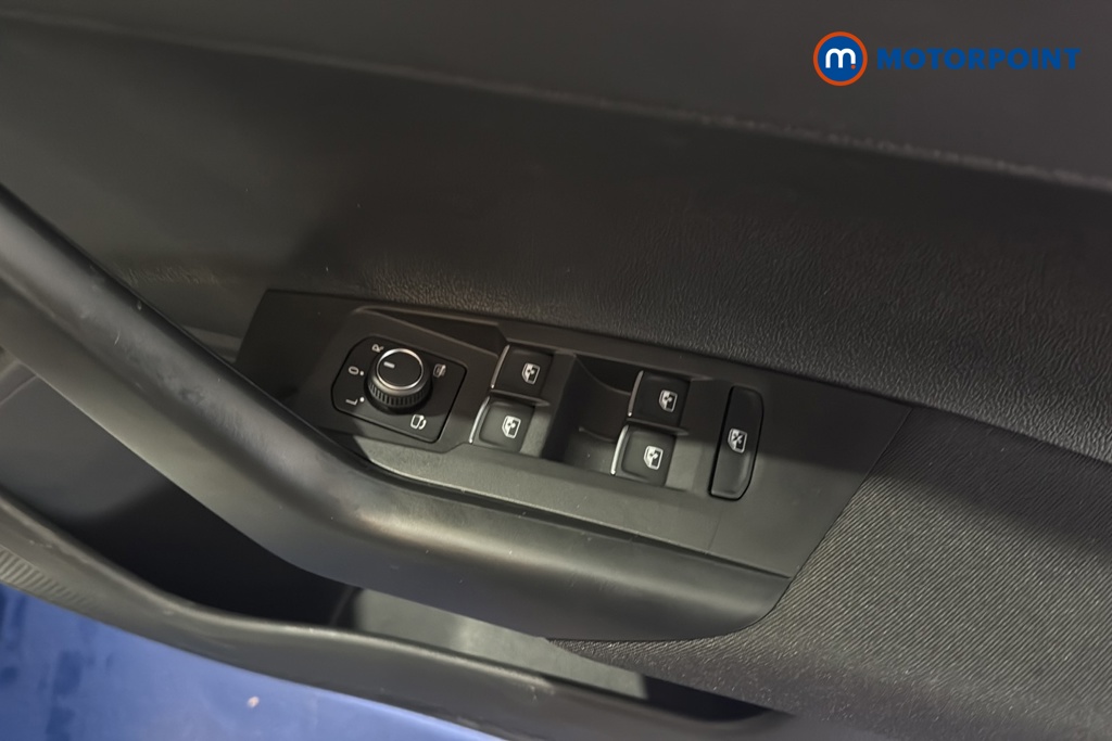Volkswagen Polo R-Line Automatic Petrol Hatchback - Stock Number (1679062) - 19th supplementary image