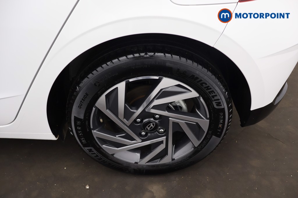 Hyundai I20 Advance Automatic Petrol Hatchback - Stock Number (1679224) - 2nd supplementary image