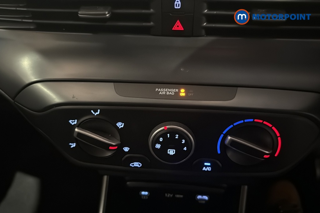 Hyundai I20 Advance Automatic Petrol Hatchback - Stock Number (1679229) - 11th supplementary image