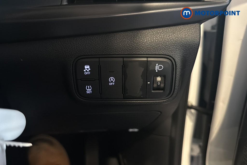 Hyundai I20 Advance Automatic Petrol Hatchback - Stock Number (1679245) - 11th supplementary image