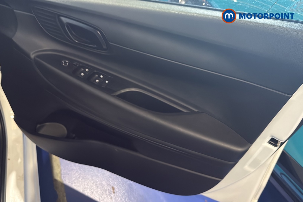 Hyundai I20 Advance Automatic Petrol Hatchback - Stock Number (1679245) - 18th supplementary image