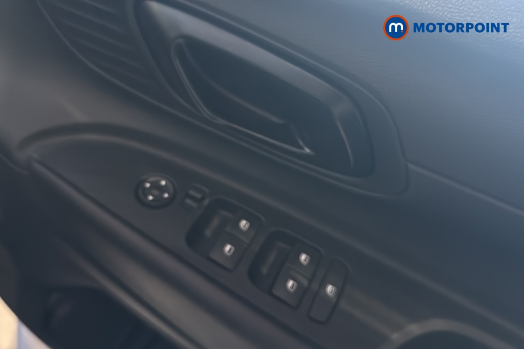 Hyundai I20 Advance Automatic Petrol Hatchback - Stock Number (1679245) - 19th supplementary image