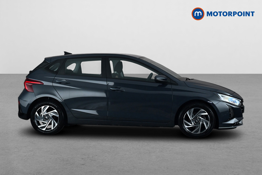 Hyundai I20 Advance Automatic Petrol Hatchback - Stock Number (1679266) - Passenger side