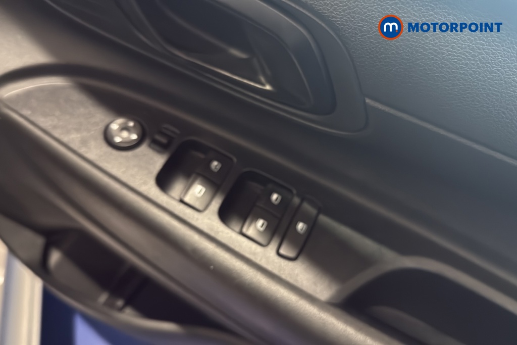 Hyundai I20 Advance Automatic Petrol Hatchback - Stock Number (1679303) - 19th supplementary image