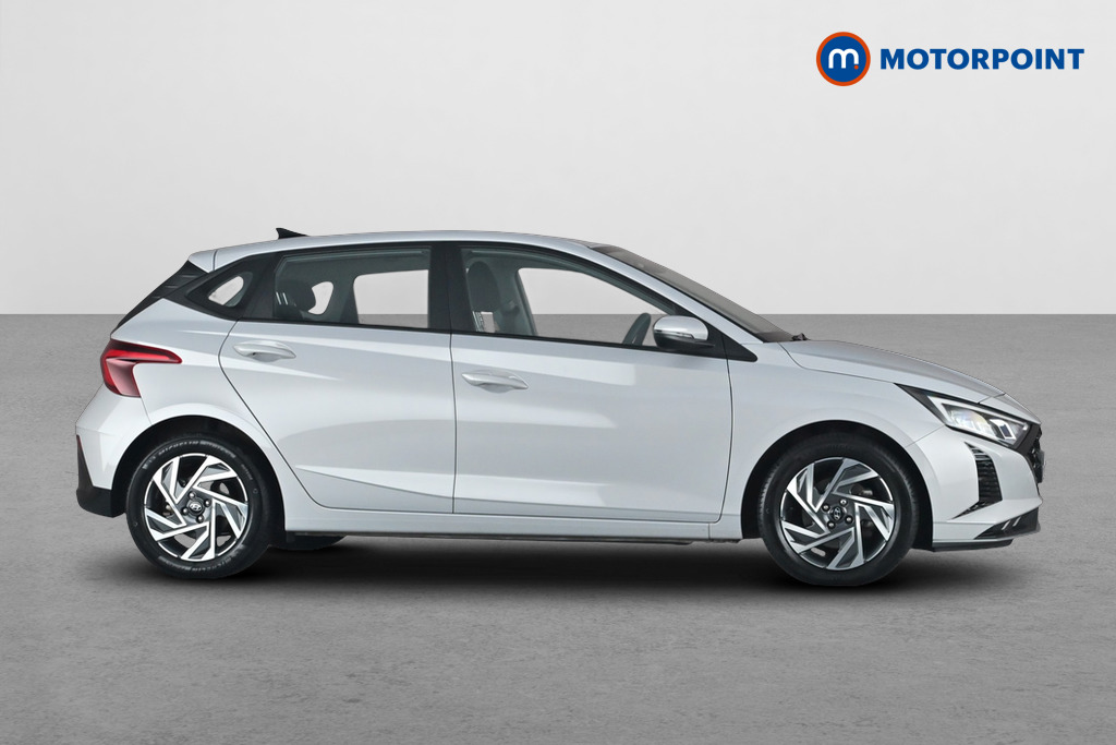 Hyundai I20 Advance Automatic Petrol Hatchback - Stock Number (1679303) - Passenger side
