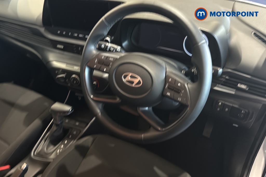Hyundai I20 Advance Automatic Petrol Hatchback - Stock Number (1679303) - 1st supplementary image