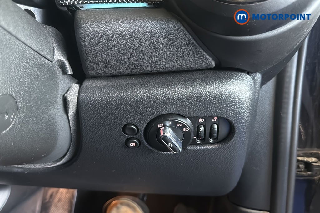Mini Hatchback Cooper Exclusive Automatic Petrol Hatchback - Stock Number (1679748) - 11th supplementary image
