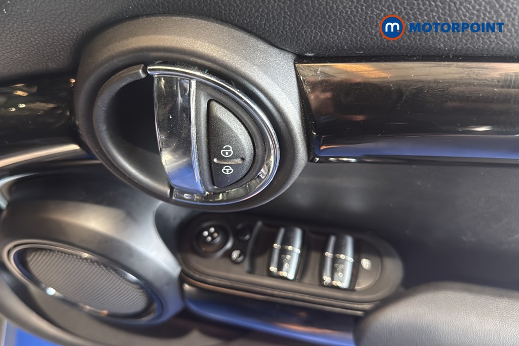Mini Hatchback Cooper Exclusive Automatic Petrol Hatchback - Stock Number (1679748) - 19th supplementary image