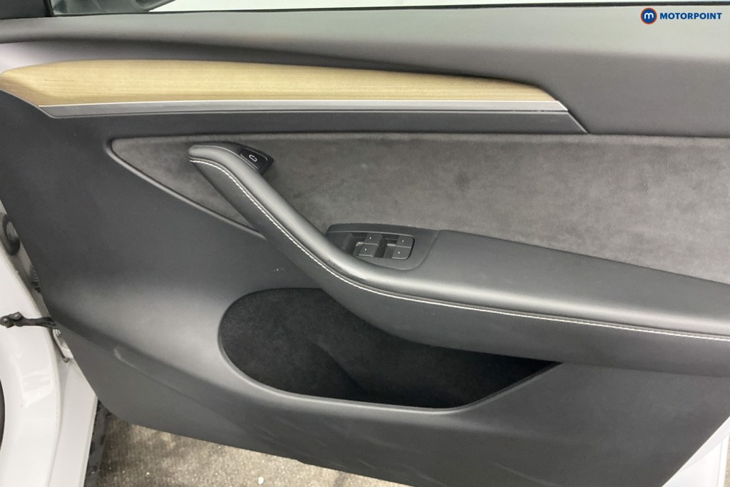 Tesla Model Y Rwd 5Dr Auto Automatic Electric SUV - Stock Number (1679775) - 24th supplementary image