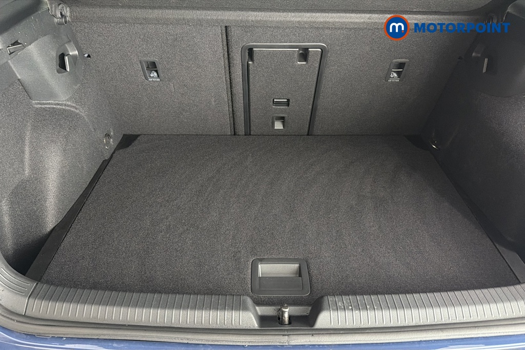 Volkswagen Golf R-Line Automatic Petrol Hatchback - Stock Number (1680210) - 30th supplementary image