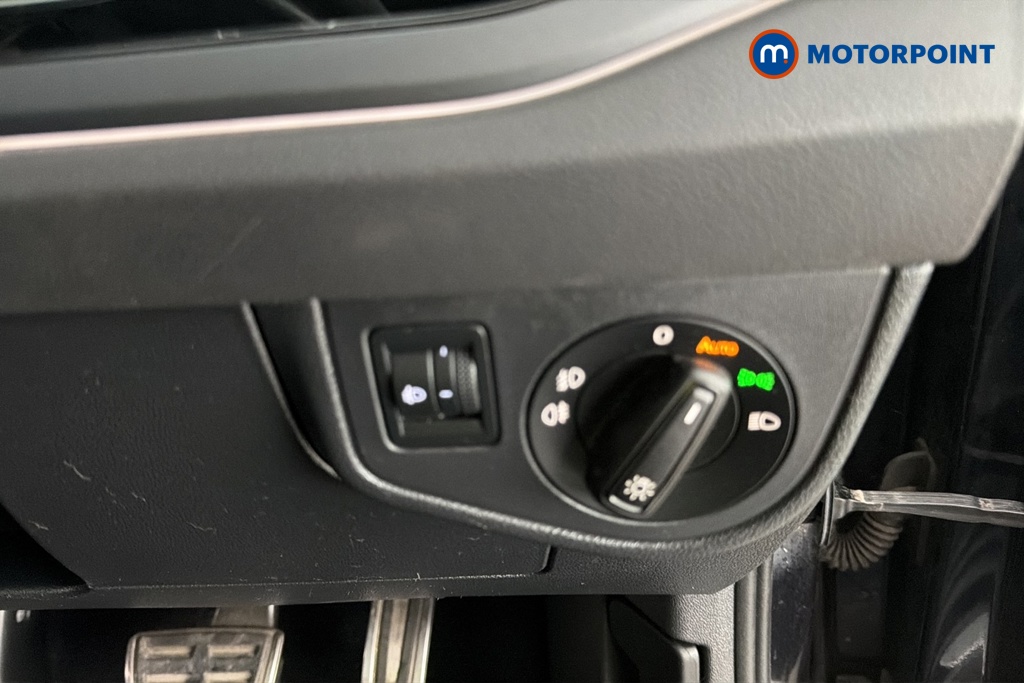 Volkswagen Taigo R-Line Automatic Petrol SUV - Stock Number (1681208) - 11th supplementary image