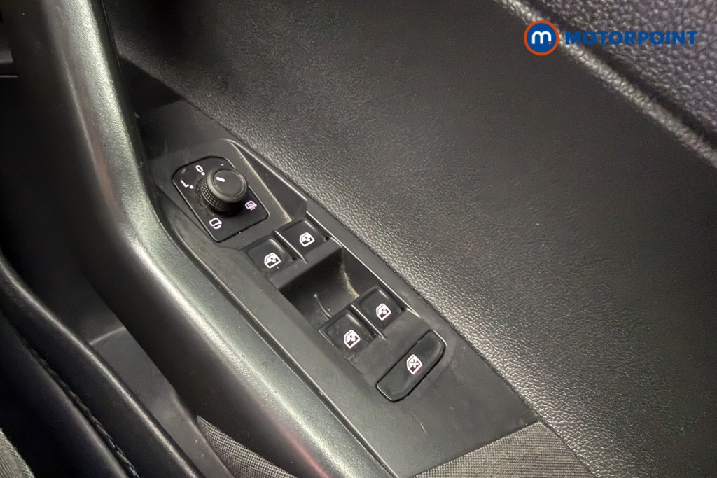 Volkswagen Taigo Life Manual Petrol SUV - Stock Number (1681230) - 16th supplementary image