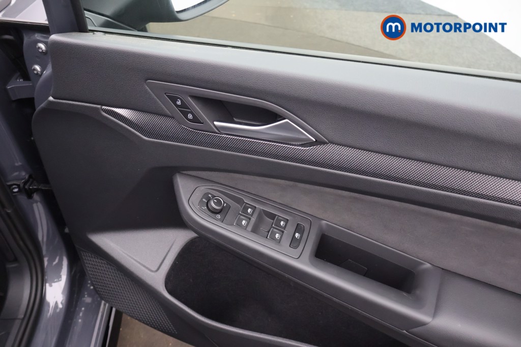 Volkswagen Golf Black Edition Automatic Petrol Hatchback - Stock Number (1681449) - 20th supplementary image