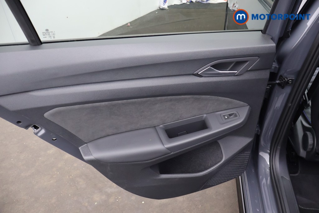 Volkswagen Golf Black Edition Automatic Petrol Hatchback - Stock Number (1681449) - 27th supplementary image