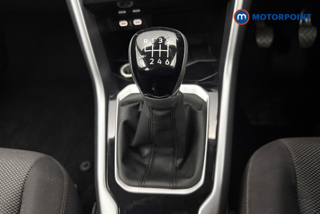Volkswagen T-Roc Life Manual Petrol SUV - Stock Number (1681774) - 6th supplementary image