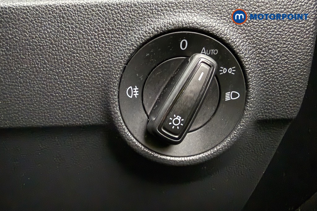 Volkswagen T-Roc Life Manual Petrol SUV - Stock Number (1681774) - 16th supplementary image