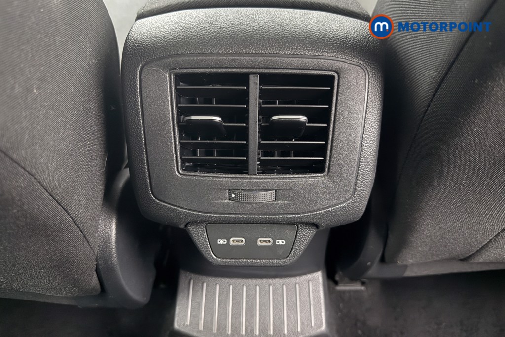 Volkswagen T-Roc Life Manual Petrol SUV - Stock Number (1681774) - 20th supplementary image