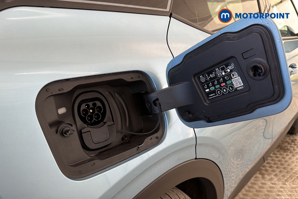 Ford Explorer Premium Automatic Electric SUV - Stock Number (1682183) - 41st supplementary image