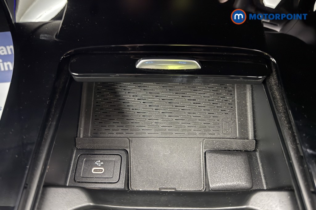 Mercedes-Benz A Class Amg Line Automatic Petrol Hatchback - Stock Number (1682197) - 15th supplementary image