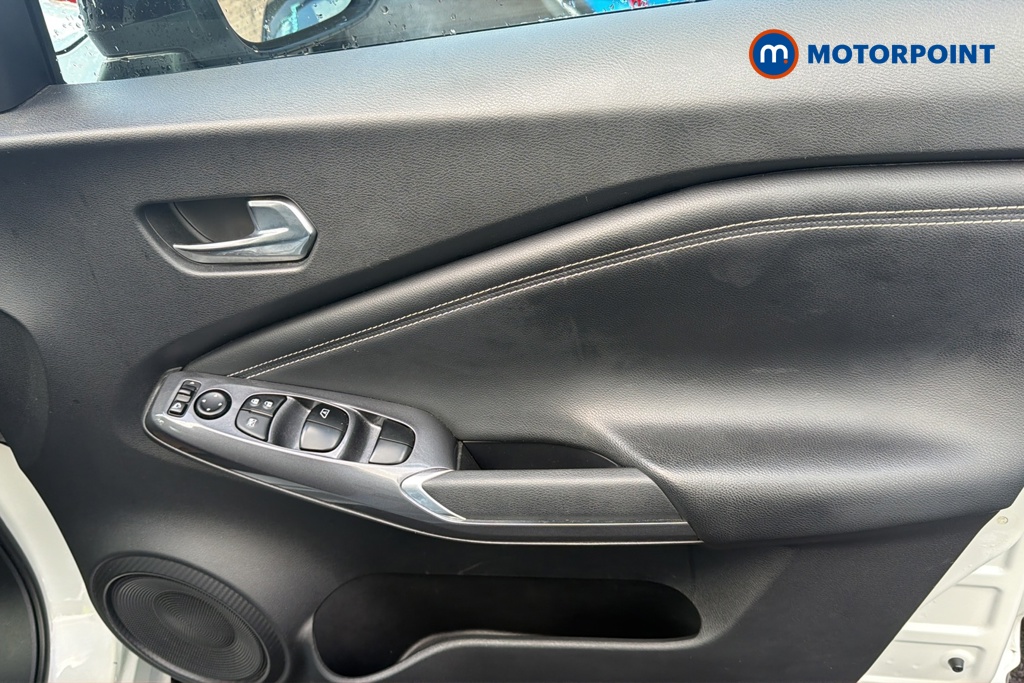 Nissan Juke N-Connecta Automatic Petrol SUV - Stock Number (1682255) - 18th supplementary image