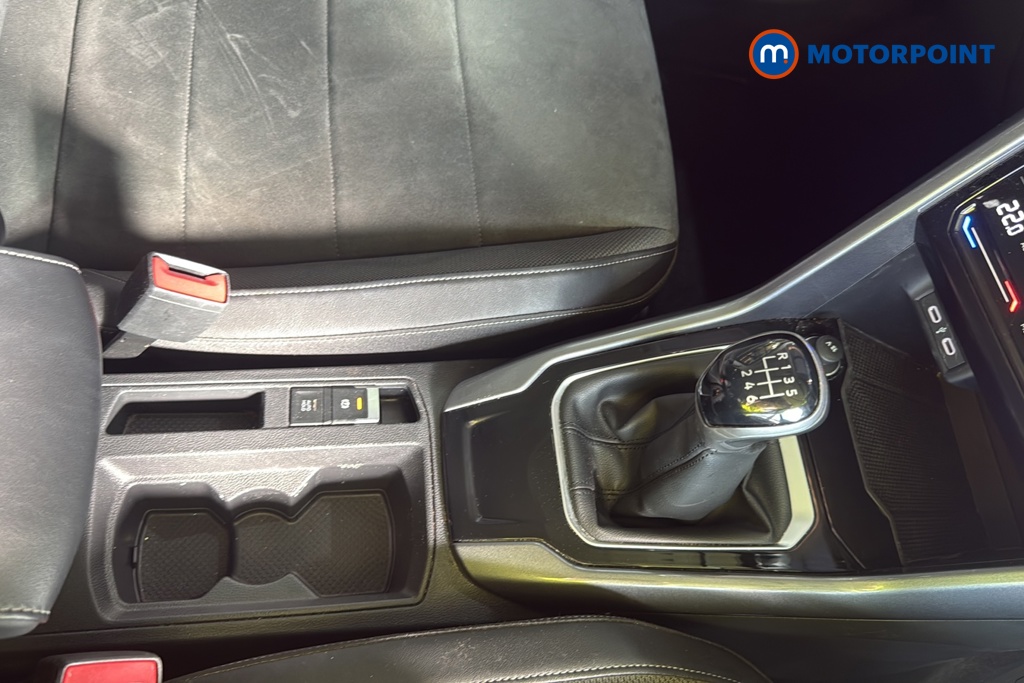 Volkswagen T-Roc Style Manual Petrol SUV - Stock Number (1682665) - 15th supplementary image