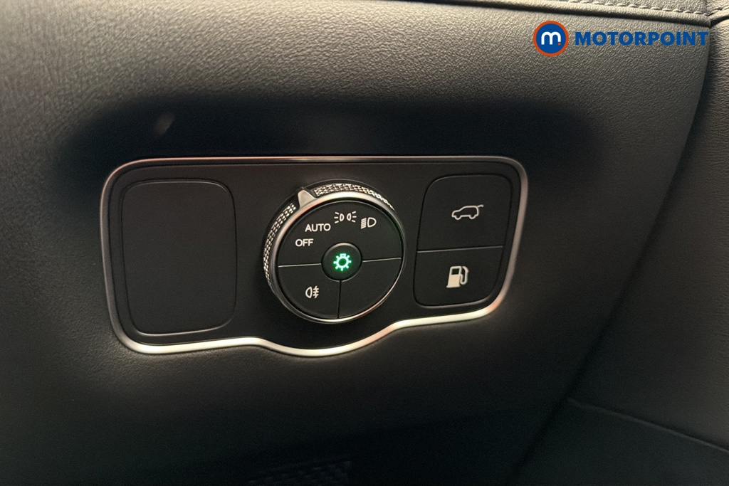 Chery Tiggo 8 Summit Automatic Petrol Plug-In Hybrid SUV - Stock Number (1682778) - 11th supplementary image