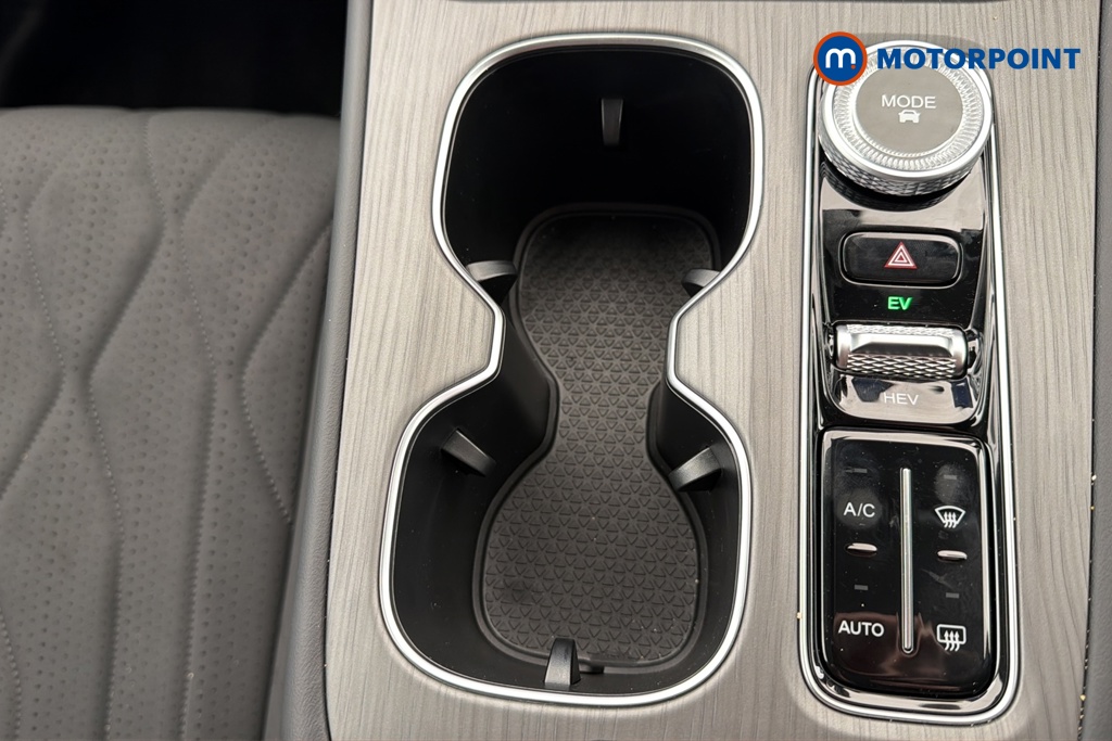 Chery Tiggo 8 Summit Automatic Petrol Plug-In Hybrid SUV - Stock Number (1682778) - 16th supplementary image