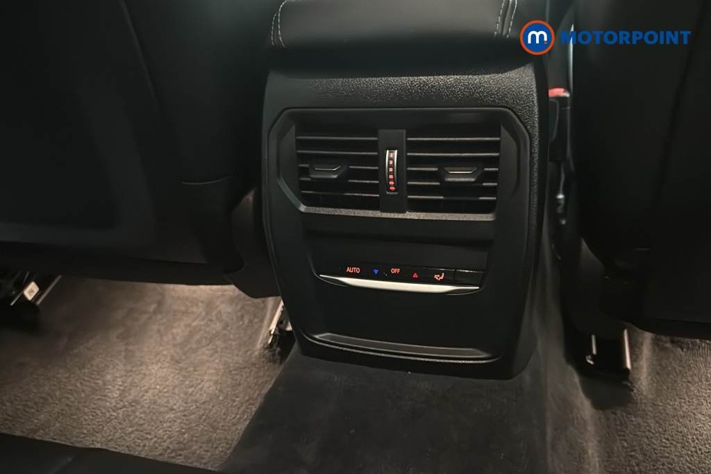 BMW 3 Series M Sport Automatic Petrol Plug-In Hybrid Estate - Stock Number (1683318) - 28th supplementary image