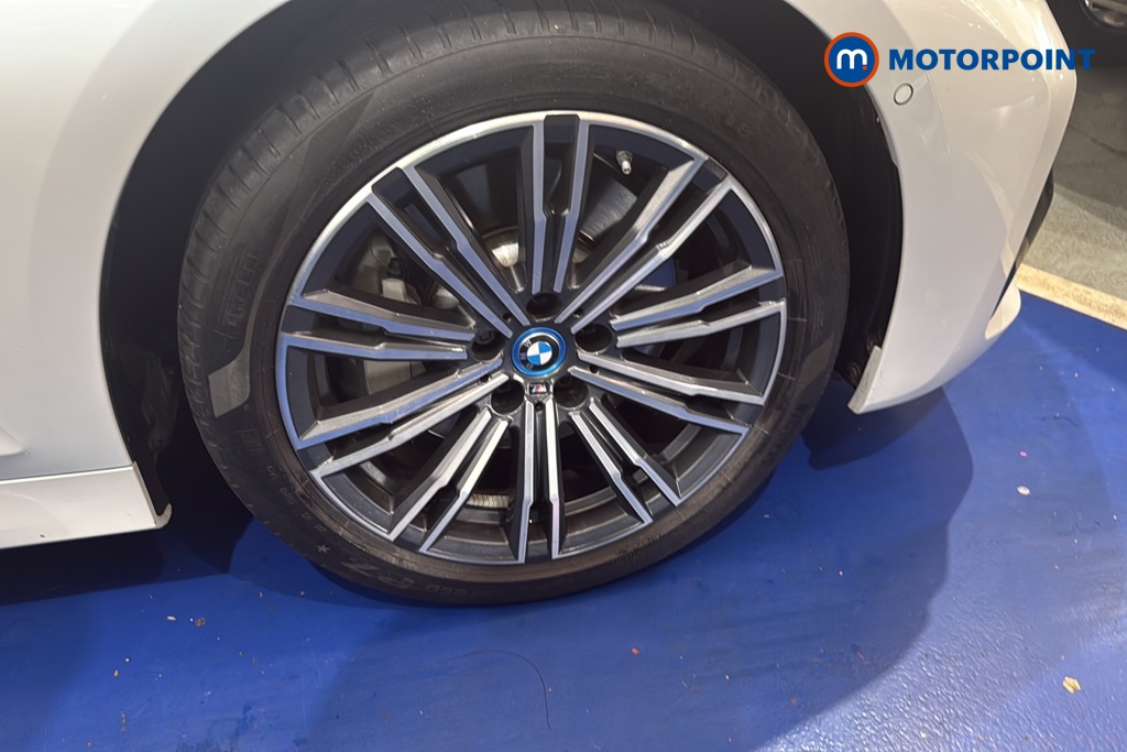 BMW 3 Series M Sport Automatic Petrol Plug-In Hybrid Estate - Stock Number (1683318) - 47th supplementary image