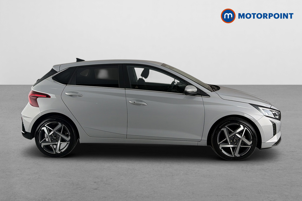 Hyundai I20 Tech Line Automatic Petrol Hatchback - Stock Number (1683630) - Passenger side